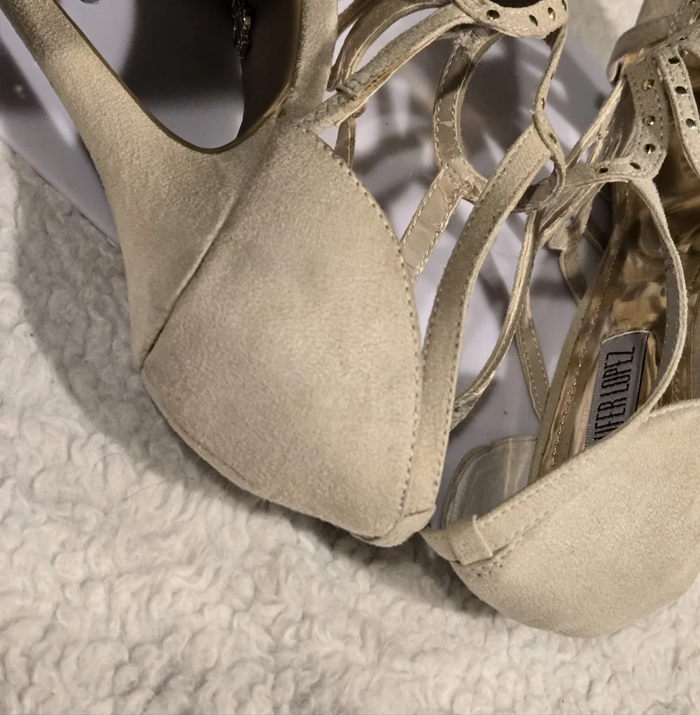 Jennifer Lopez Platform Heels Size 7.5